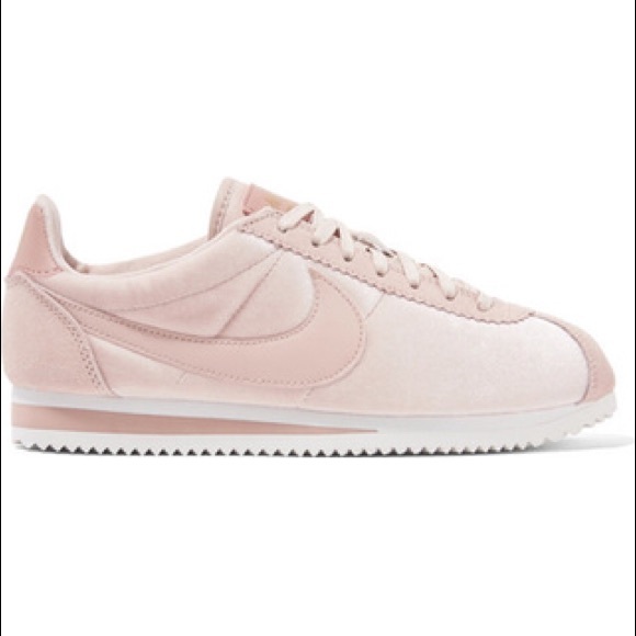 nike cortez nude pink